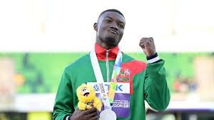 Ce Burkinabé a remporté le triple saut (17,64m) ce qui est la seule médaille pour un athlète d'Afrique de l'Ouest :