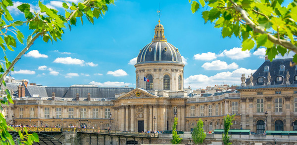 Le 11 décembre, qui est élu à l'Académie française ?