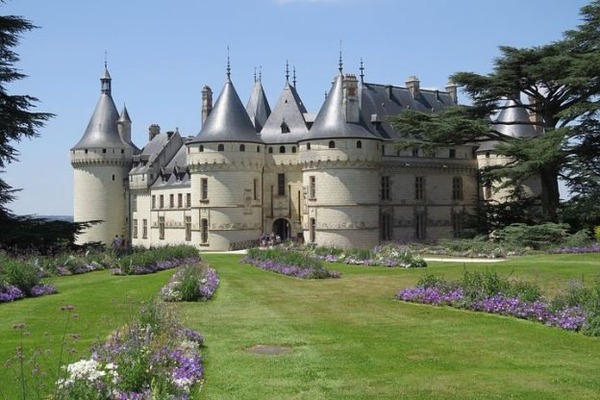 Combien compte-t-on de châteaux inscrit sur la liste des monuments historiques en France ?