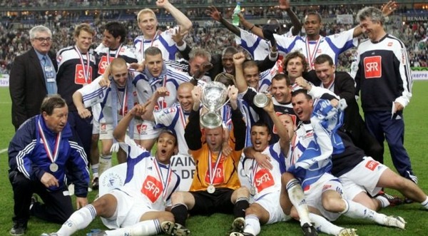 Sur quel score l'AJ Auxerre bat-elle les Sedanais en finale de Coupe de France 2005 ?