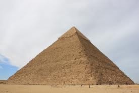 À quoi servent les pyramides ?