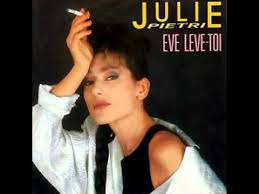 Dans la chanson '' Eve Lève Toi '' de Julie Pietri. Retrouvons 8 mots manquants. Eve lève-toi tes enfants ont grandi  _  _  _  _  _  _  _  _