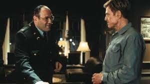 Film de 2001 avec Robert Redford, général prenant 10 ans de prison pour la mort de 8 soldats.