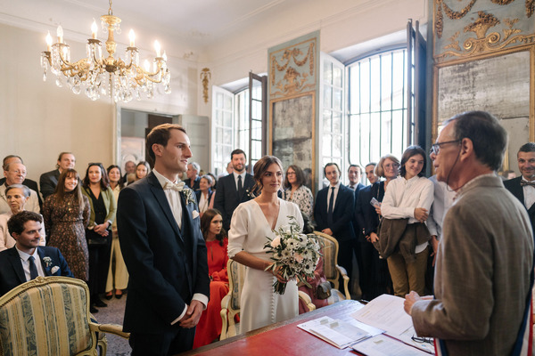 En France, qui peut célébrer un mariage "Civil" ?