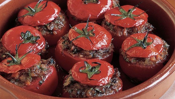 Vous souhaitez réaliser des tomates farcies. Quelle variété de tomate est la plus adaptée ?