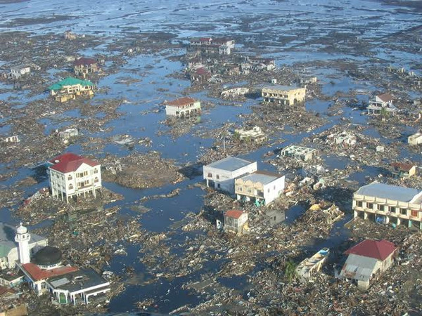 En quelle année l'Indonésié a-t-elle été frappée par un Tsunami de magnitude de 9,3 ?