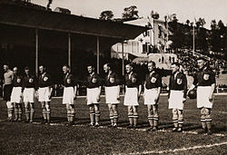 Lors du Mondial de 1938 en France, contre qui les hollandais sont-ils à nouveau éliminés en huitièmes de finale (3-0) ?