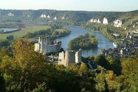 Quel roi fait édifier, au XIIe siècle, la forteresse de château Gaillard, dans l'Eure (27) ?