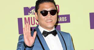 Psy : Open gangam style eeeee sexy ladies op op op op ...