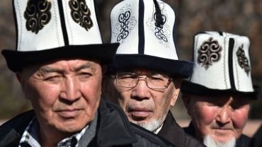 Difficile, le chapeau traditionnel kirghize...?