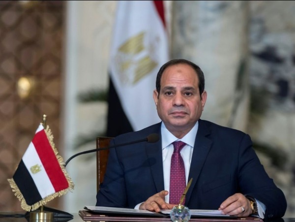 Quel homme politique égyptien est arrivé au pouvoir comme président suite au coup d’État contre le pouvoir des Frères musulmans ?