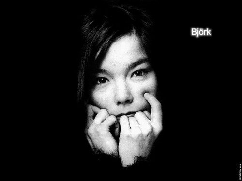 Quelle est la nationalité de la chanteuse Björk ?
