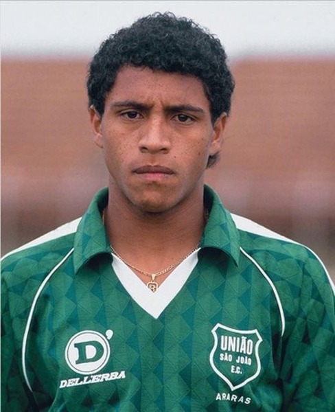 Pour quel club a-t-il quitté l'União São João en 1992 ?