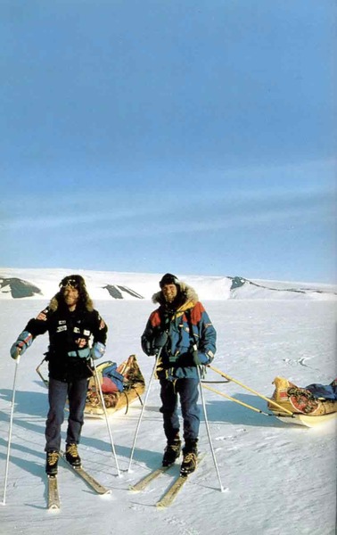 En 1989, Arved Fuchs et Reinhold Messner atteignent à leur tour le Pôle Sud, mais pas comme leurs prédécesseurs, puisqu’ils sont alors…