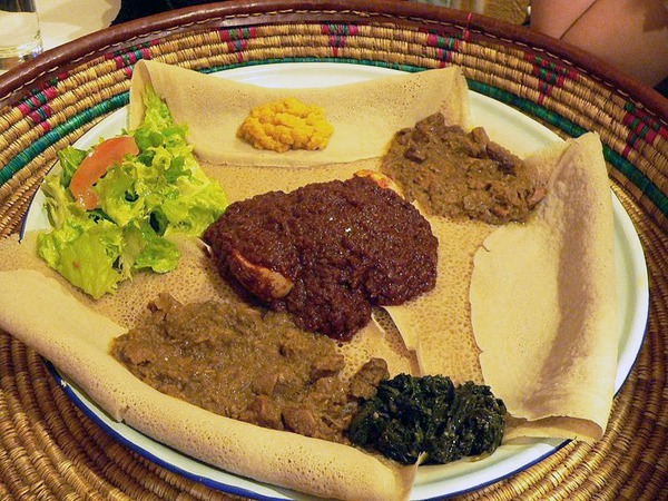 Comment s'appelle cette galette éthiopienne-érythréenne ?