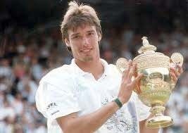 En 91 il remporte Wimbledon et 27 autre tournois, qui est-ce ?
