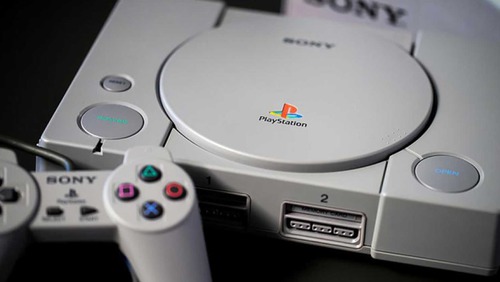 Quelle était la série phare de "Naughty Dog" sur "Playstation 1" ?