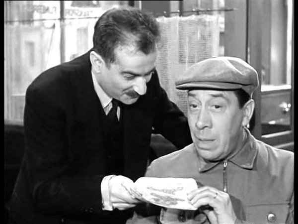 Quel est ce film de 1954 où il apparait aux côtés de Fernandel ?