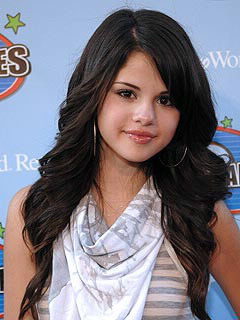 Dans quelle série proposée Selena Gomez a-t-elle joué ?