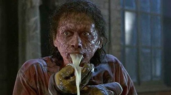 Quel est ce film de science-fiction réalisé par David Cronenberg ?