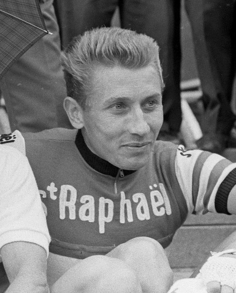 Il était le principal concurrent de Raymond Poulidor dans les années 60. Il nous a quittés en 1987 à l'âge de 53 ans.