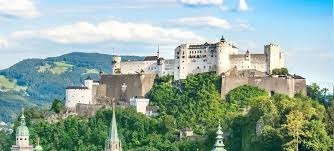 Quel est le nom du château de Salzubourg ?