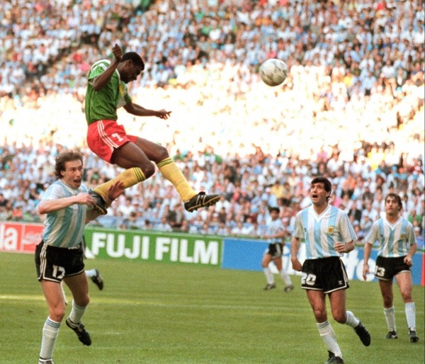 Dès le match d'ouverture le Cameroun crée la sensation en battant l'Argentine tenante du titre. Qui est l'unique buteur du match ?