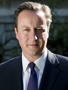 Dans le clip de quel groupe peut-on voir le 1er ministre anglais de l'époque, David Cameron ?