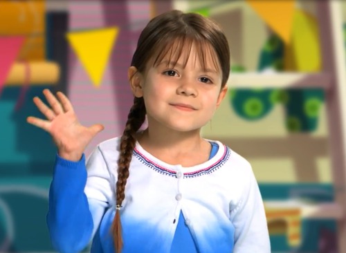 Quel est le nom de l'émission pour enfants dans laquelle Elina a tourné durant l'automne 2015 ?