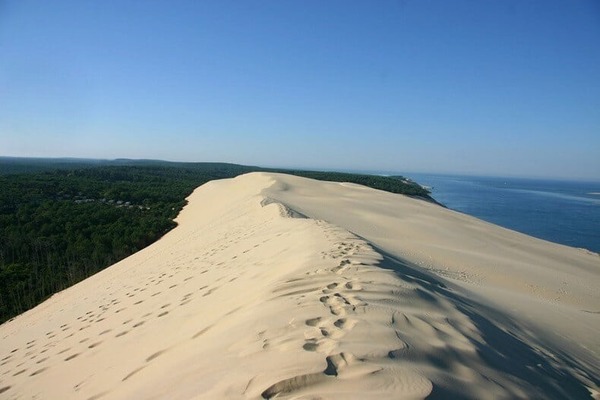 Nous voici maintenant devant l'immense dune du :