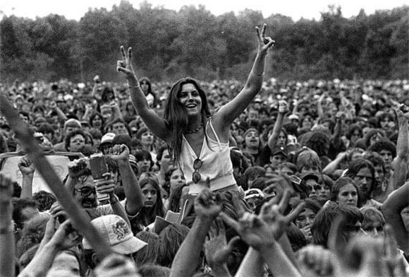 Lequel de ces artistes n'a pas participé au festival de Woodstock ?