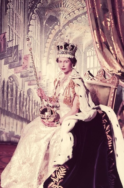 Son couronnement, le 2 juin 1953, est le premier à être retransmis ...