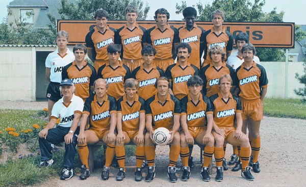 En 1984, contre quelle équipe les lavallois ont-ils remporté une finale de Coupe de la Ligue estivale ?