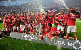 Quel animal est le symbole de Benfica, l'un des plus grands clubs de foot du pays ?