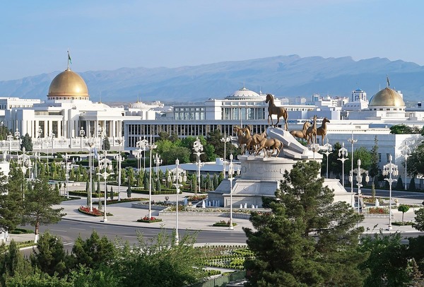 Et la capitale du Turkménistan ?