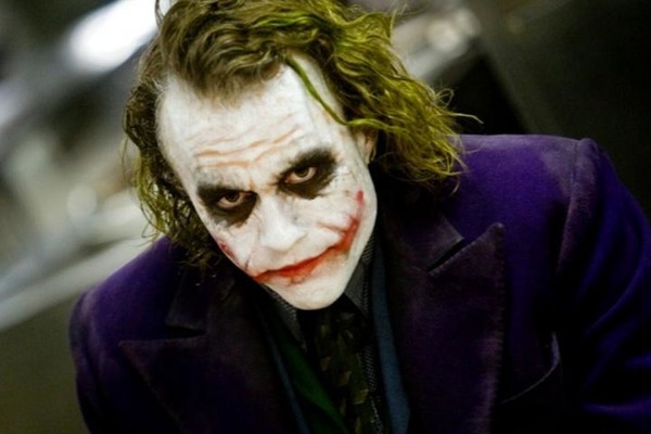 Qui incarne le Joker dans ce film ?