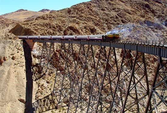 ¿Cual es el ramal que conecta la Ciudad de Salta con la estación Argentina-Chile de Socompa? (del Tren a las Nubes)