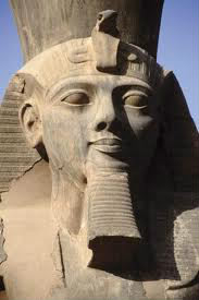 Jusqu'à quel âge a vécu Ramsès II ?