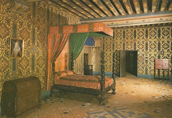 Dans quel château peut-on visiter cette chambre de Catherine de Médicis ?