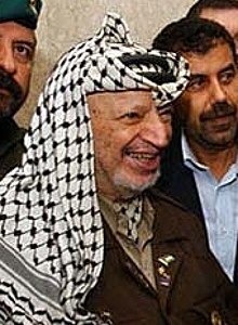 Le foulard noir et blanc porté notamment par Yasser Arafat est appelé le foulard palestinien. Quel est son nom officiel ?