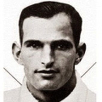 Ce gardien uruguayen a remporté la première Coupe du Monde en 1930. Il s'agit de ?
