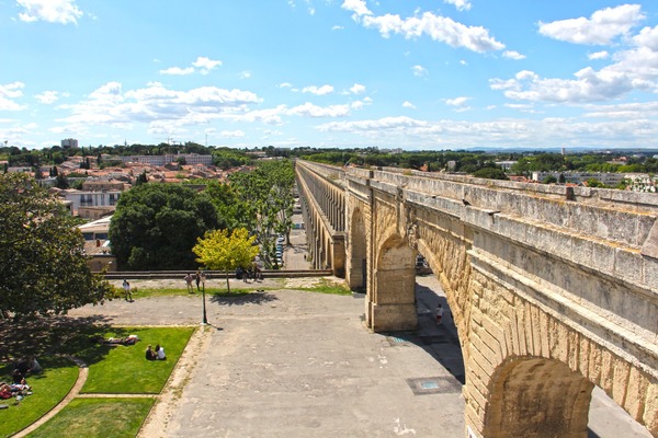 Comment s’appelle cet aqueduc situé en partie à Montpellier ?
