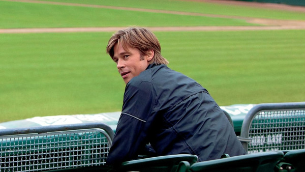 Dans quel film de 2011, Brad Pitt tente de fonder une équipe de Baseball compétitive ?