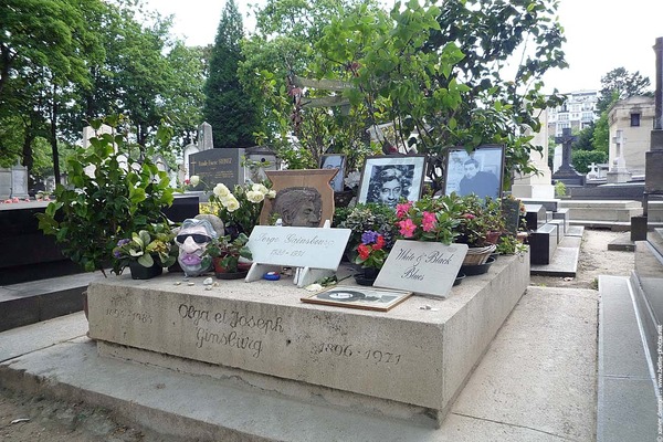 Dans quel cimetière parisien Serge Gainsbourg est-il enterré ?