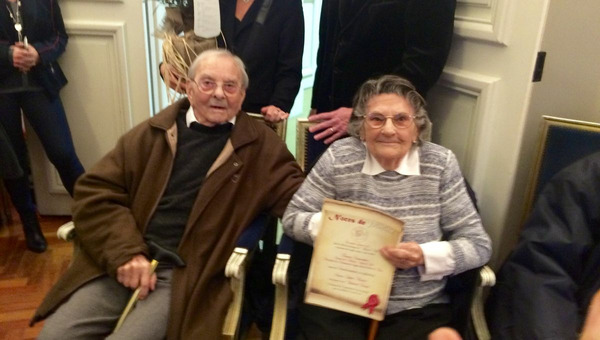 Si un couple est mariée depuis 70 ans, il fête ses noces de...
