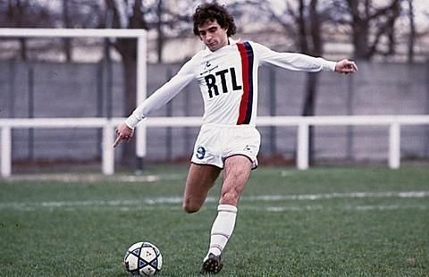 Le PSG a été le dernier club pro de la carrière de Dominique Rocheteau.