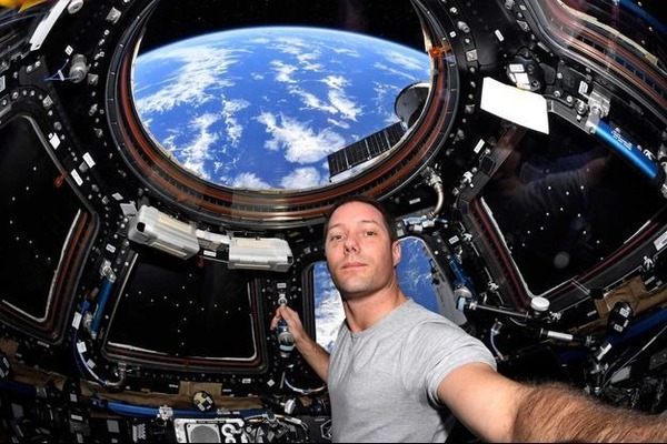 Combien de jours Thomas Pesquet est-il resté dans l'espace en 2021 ?