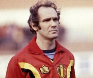 Eliminés dès les phases de poules, les belges battent néanmoins le Salvador (3-0). Qui est ce Diable Rouge qui inscrit un doublé dans cette rencontre ?