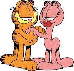 Comment s'appelle la copine de Garfield ?