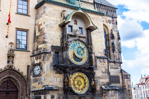 L’horloge astronomique de Prague est la plus vieille encore en marche.